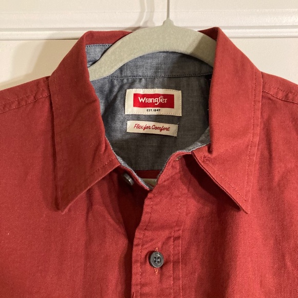 Wrangler button up shirt - Picture 5 of 10